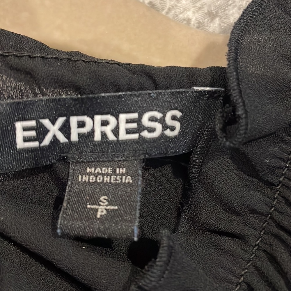 Express Flutter Sleeve Blouse. Keyhole Back Closu… - image 5